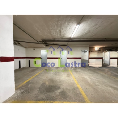 Plaza de parking y trastero